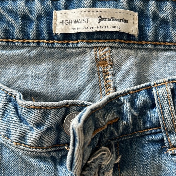 Shorts - Picture 4 of 4